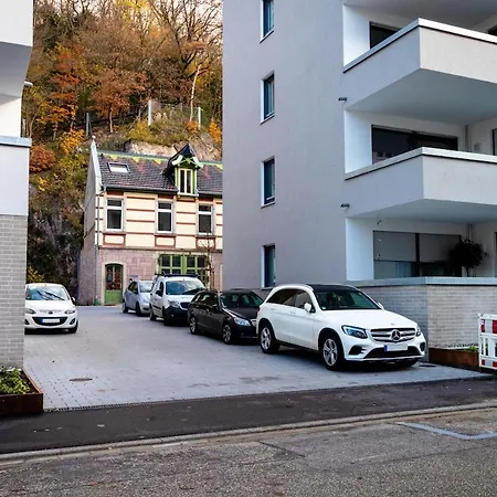Apartment White - Large Spacious Penthouse Loft - Wifi, Free Parking, Ac *
